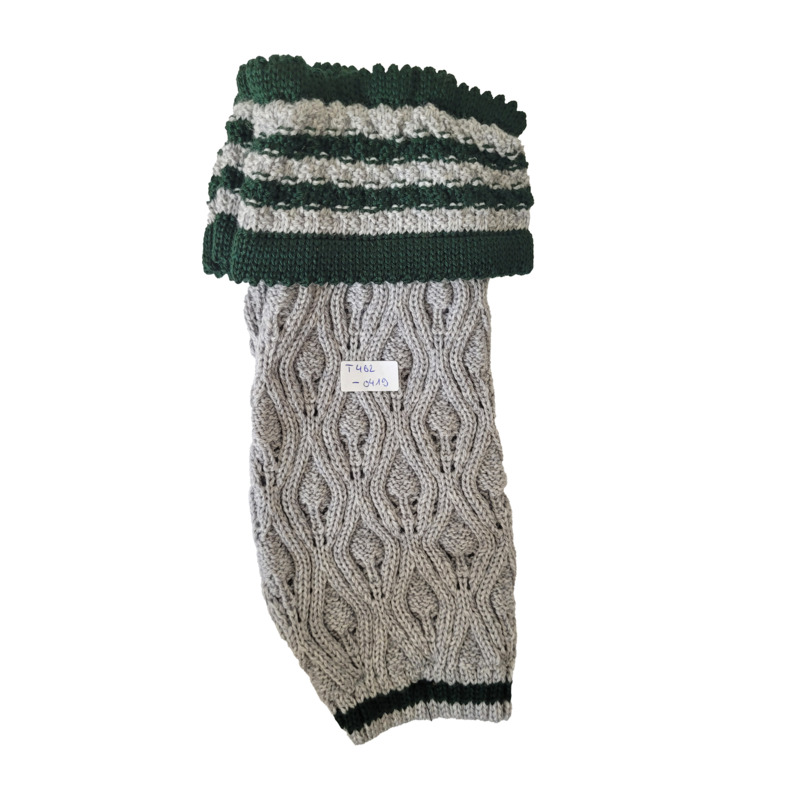 Trachtenloferl in Handstrickoptik mit Spitzenumschlag